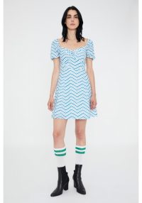 blue-zigzag-print-mini-dress-with-gathered-detail (2)