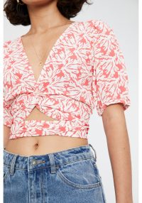 floral-coral-print-crop-top-with-cut-out-detail (1)