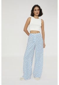 pantalon-ancho-estilo-palazzo-con-estampado-de-zigzag-azul (2)