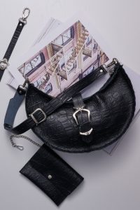 Individual-Art-Leather-On-Every-Street-Bag-BlackSilver-3